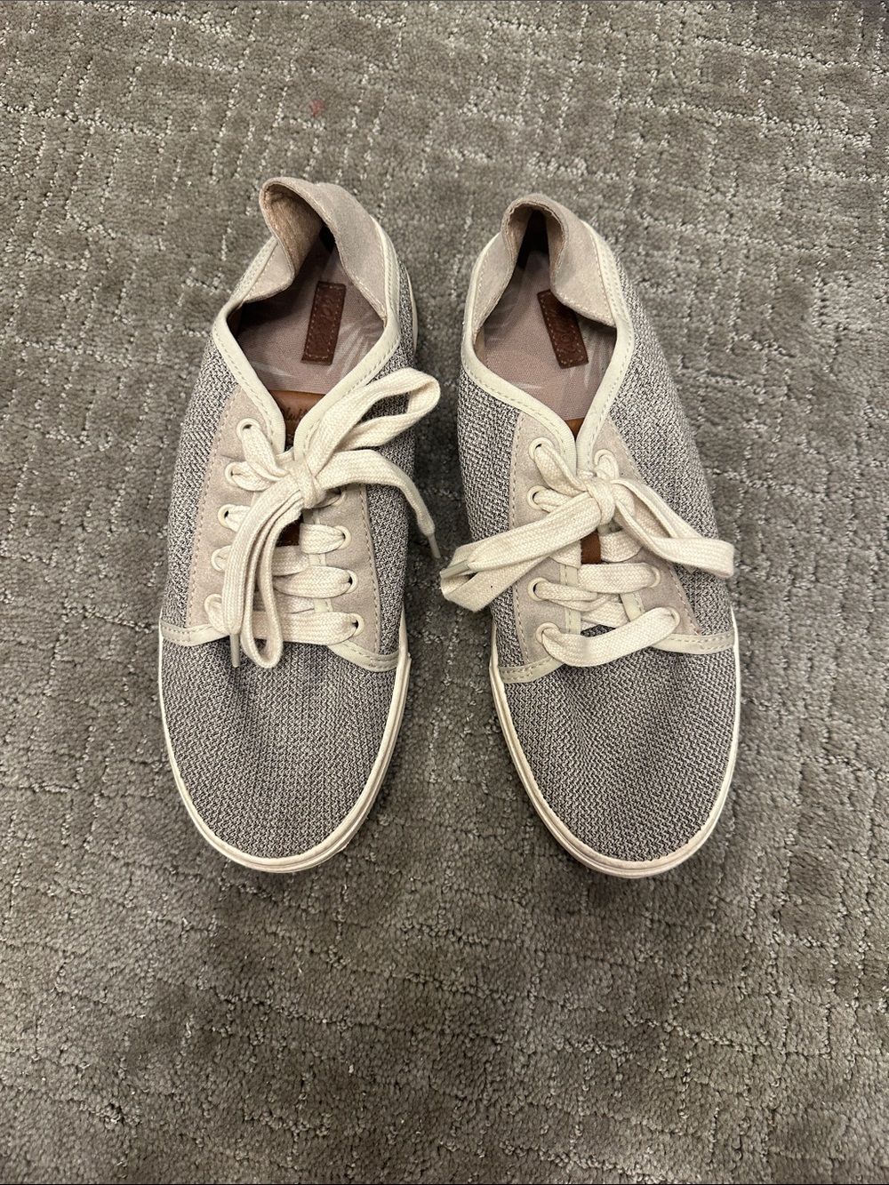 OluKai Pehuea li Women's Light Gray Canvas Lace-Up Sneakers